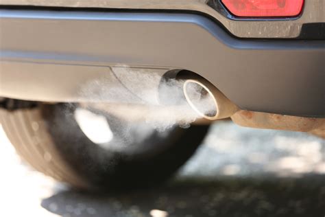 can a car exhaust leak cause carbon monoxide poisoning|Vehicle exhaust emissions 